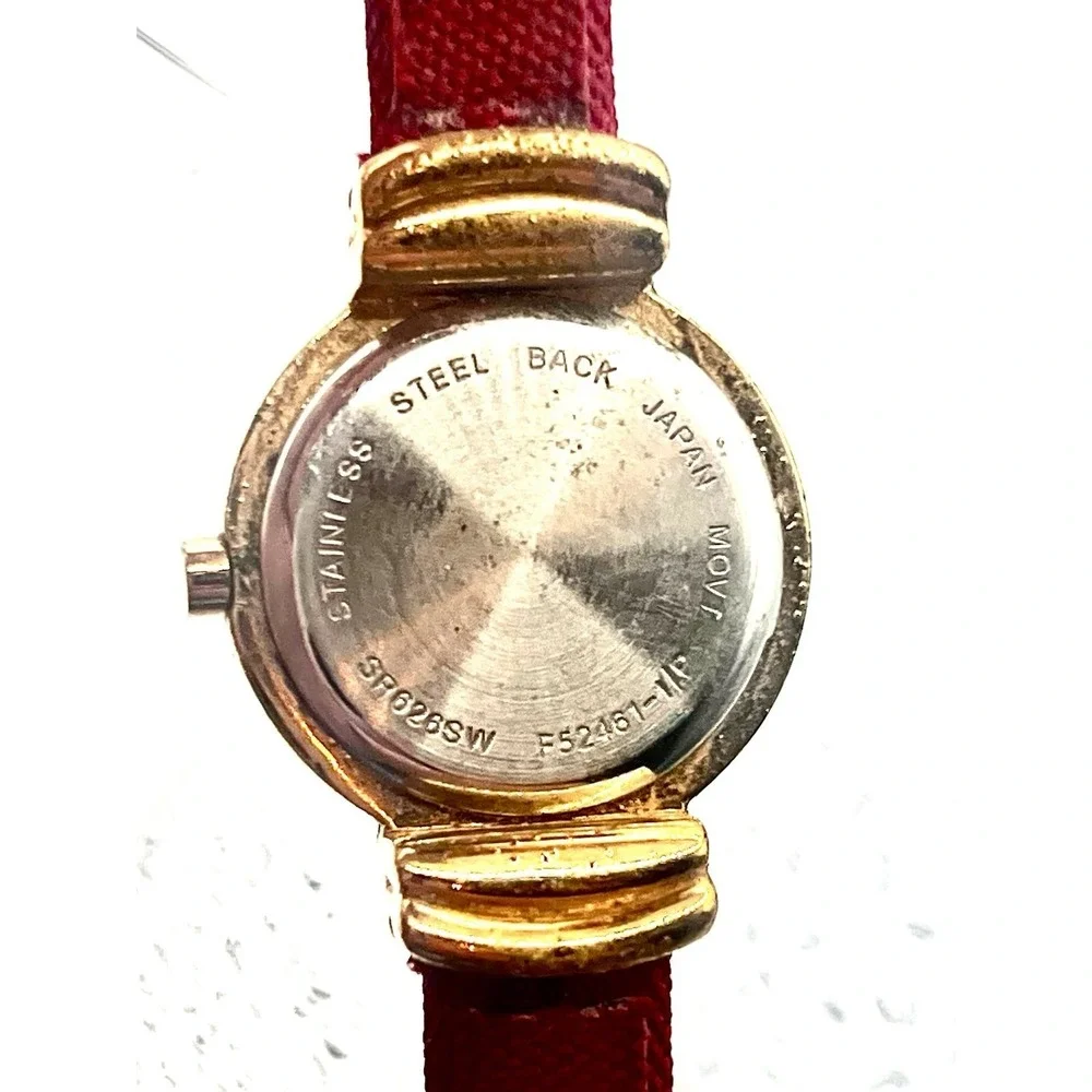 Quartz Japan Movement Gold Tone Women‎ Watch Red Bangel New Battery